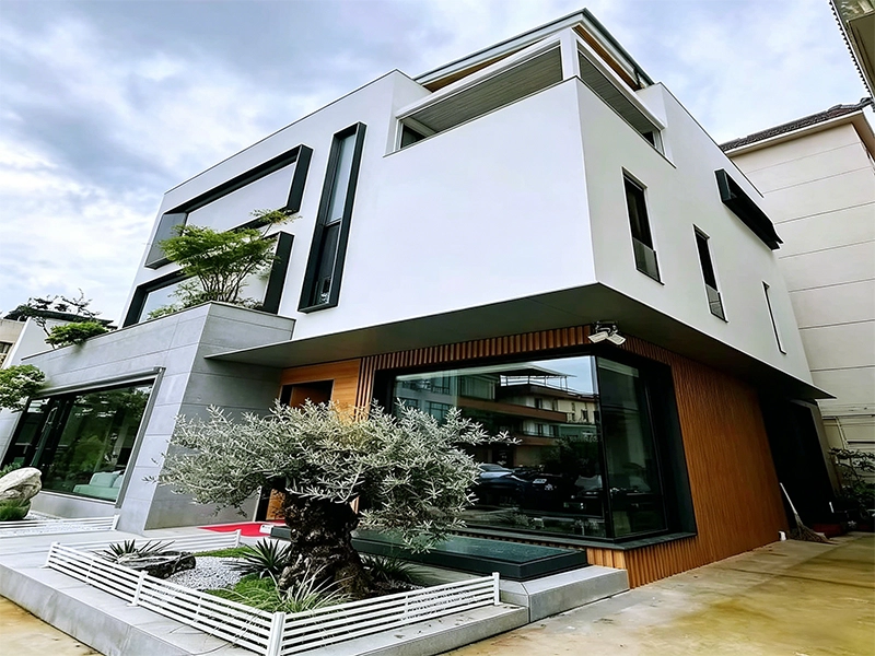 Australia Aluminum Alloy Door and Window Installation Project: Modern Home Facade Upgrade