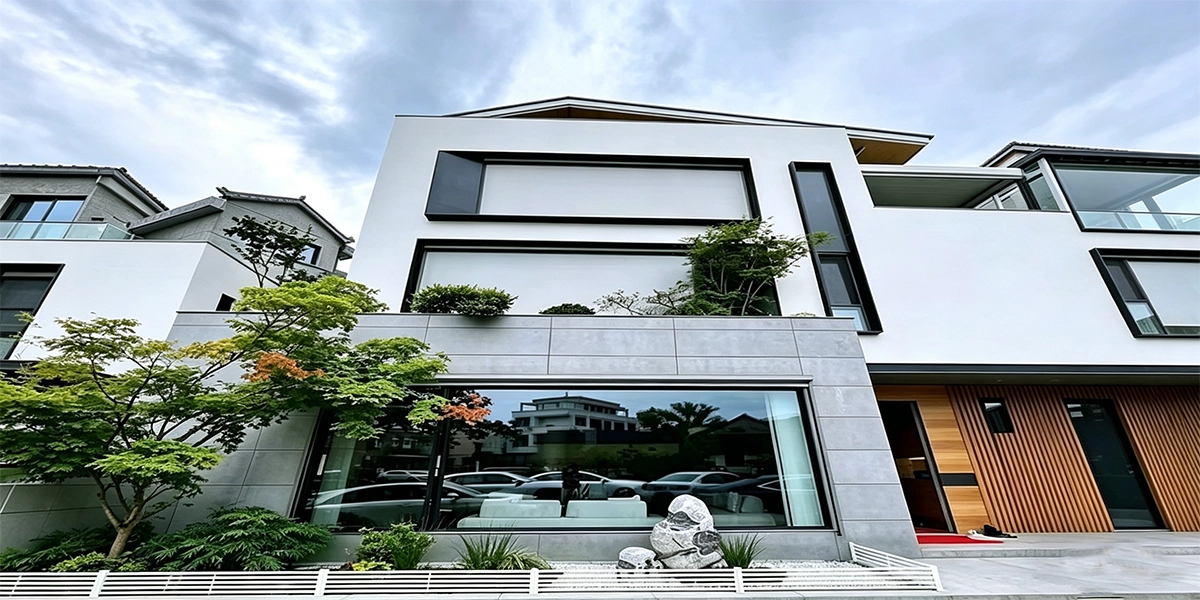 Australia Aluminum Alloy Door and Window Installation Project: Modern Home Facade Upgrade