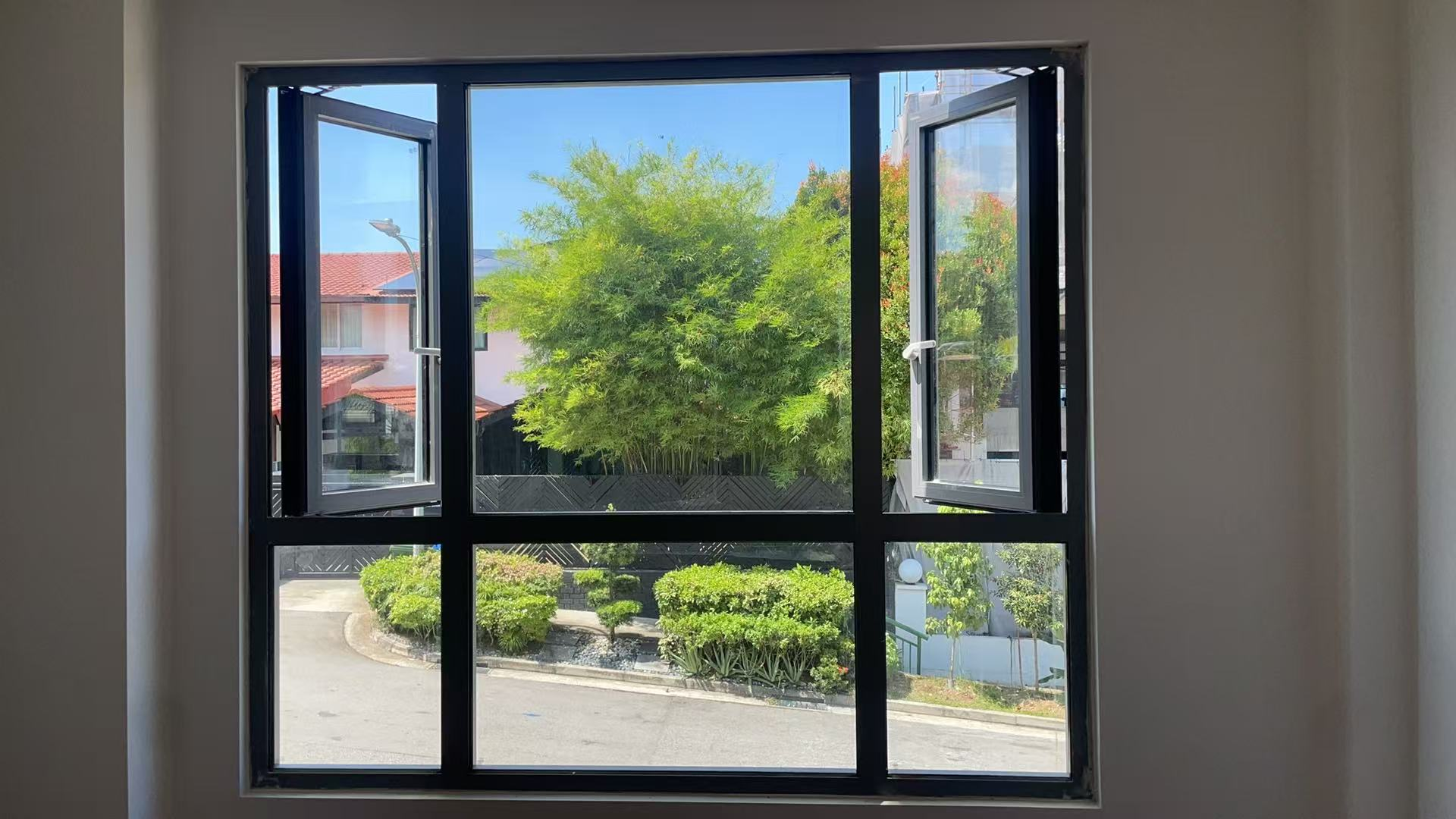 Why I Chose the 85 Series Casement Windows Without Hesitation After Renovating My Condominium in Singapore?