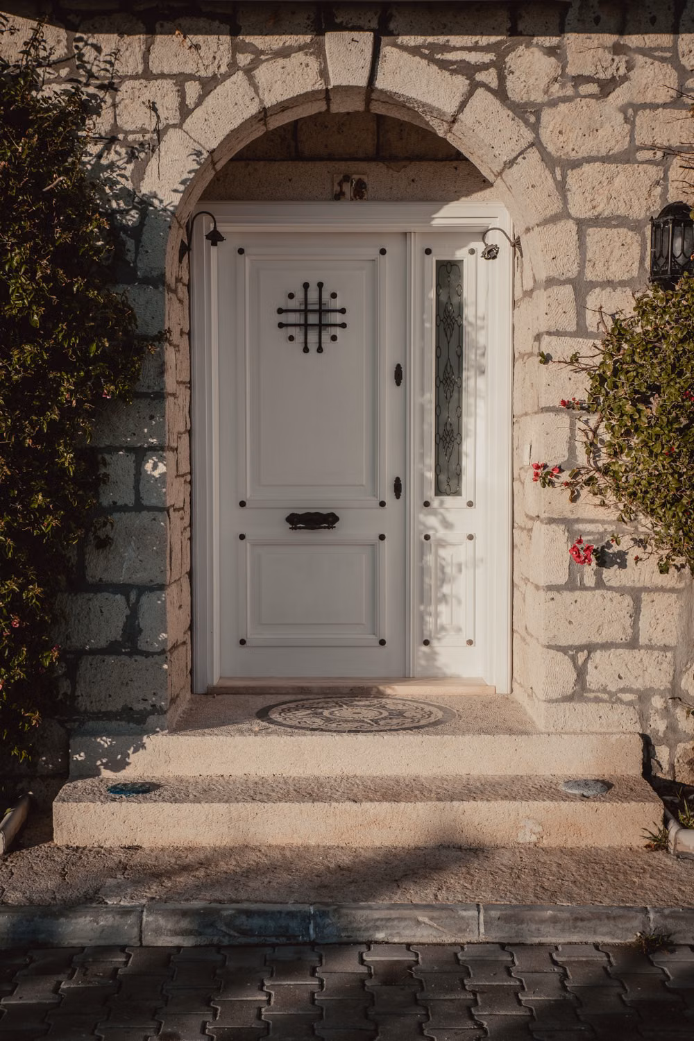Door Draft at the Bottom? 6 Causes and Safe Fixes