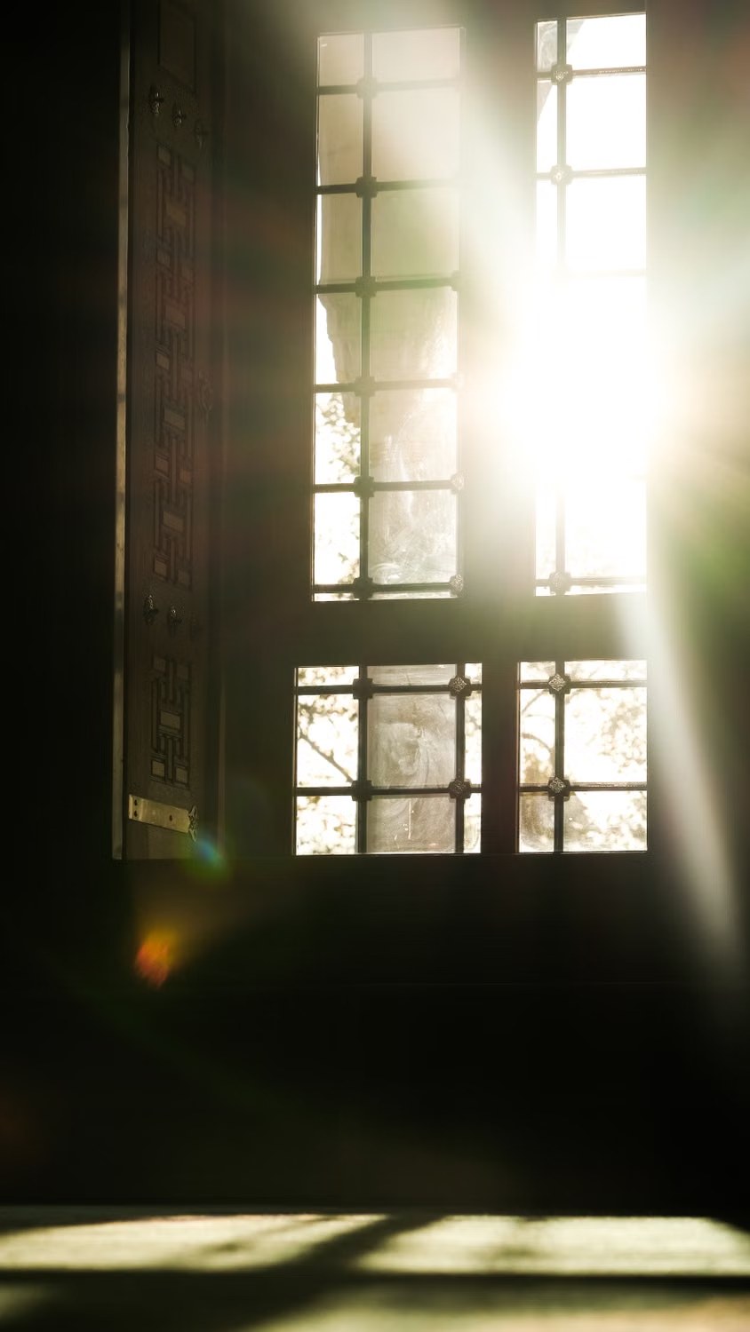 Sun Glare Through Windows? 8 Ways to Reduce It at Home