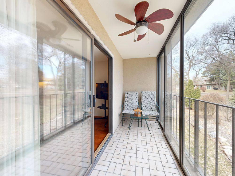 Sliding Door Sticks in Hot Afternoons? 8 Checks
