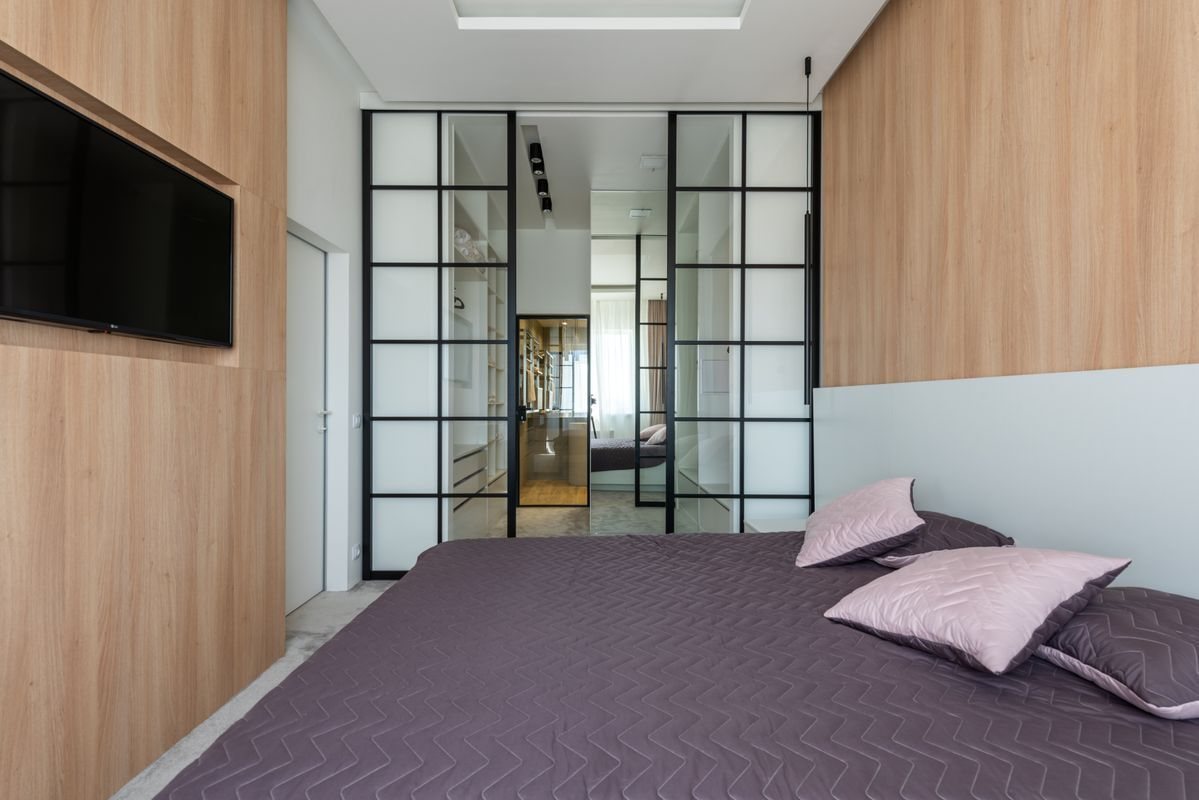 Folding Door Top Guide Loose? 7 Inspection Checks