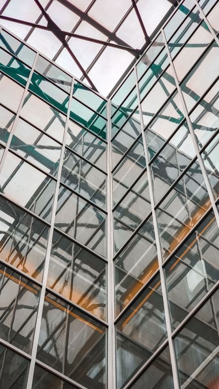 Tempered Glass Broke Suddenly? What to Document